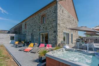 Gîte pour 14 pers. à Moustier-en-Fagne (Ardenne française)