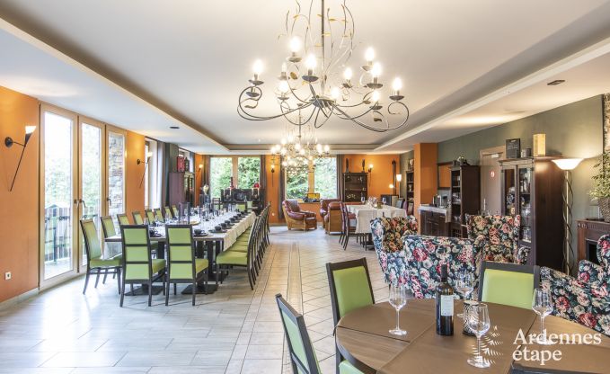 Escapade en pleine nature en Ardenne : Villa spacieuse � Houffalize (Nadrin) pour 28 personnes avec nombreux �quipements et services, animaux bienvenus