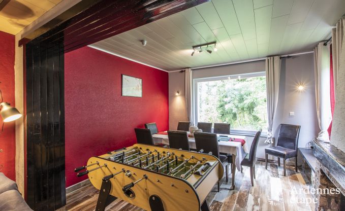Escapade en pleine nature en Ardenne : Villa spacieuse � Houffalize (Nadrin) pour 28 personnes avec nombreux �quipements et services, animaux bienvenus