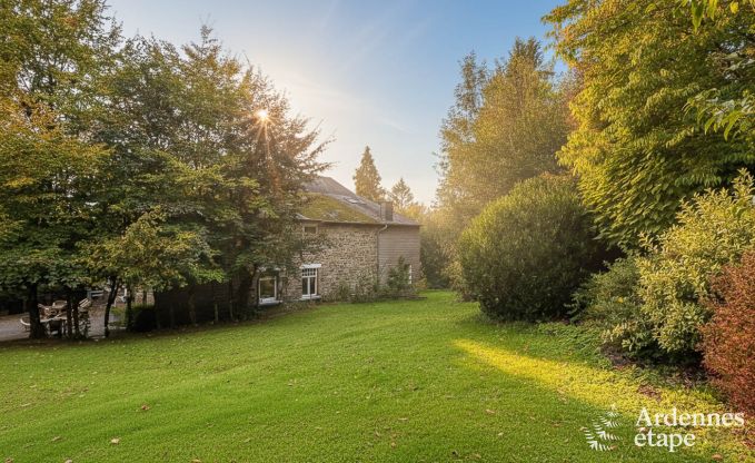 Escapade en pleine nature en Ardenne : Villa spacieuse � Houffalize (Nadrin) pour 28 personnes avec nombreux �quipements et services, animaux bienvenus