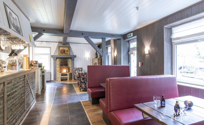 Escapade en pleine nature en Ardenne : Villa spacieuse � Houffalize (Nadrin) pour 28 personnes avec nombreux �quipements et services, animaux bienvenus