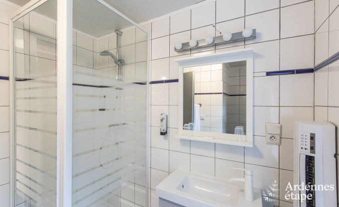 Escapade en pleine nature en Ardenne : Villa spacieuse � Houffalize (Nadrin) pour 28 personnes avec nombreux �quipements et services, animaux bienvenus