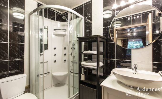 Escapade en pleine nature en Ardenne : Villa spacieuse � Houffalize (Nadrin) pour 18 personnes avec nombreux �quipements et services, animaux bienvenus