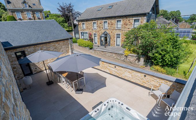 Villa luxueuse  Nassogne avec jacuzzi, 6 chambres et 6 salles de bains