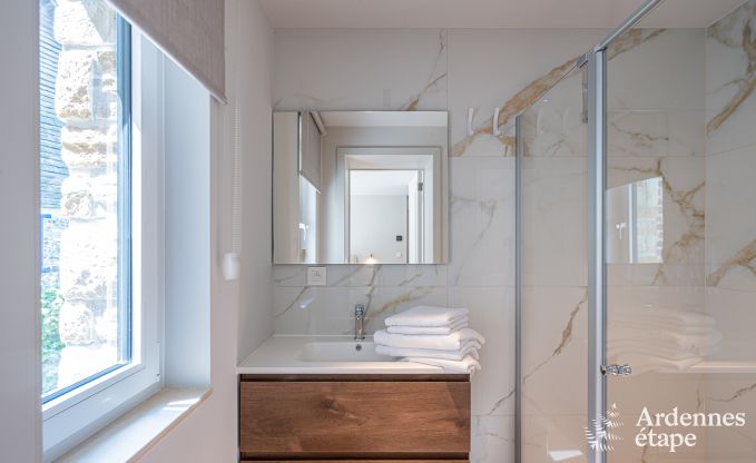 Villa luxueuse  Nassogne avec jacuzzi, 6 chambres et 6 salles de bains