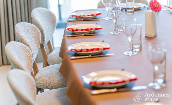 Villa luxueuse  Nassogne avec jacuzzi, 6 chambres et 6 salles de bains