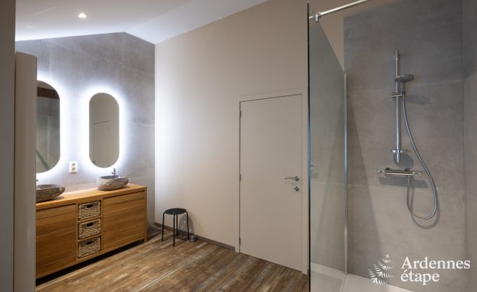 Villa de luxe  Neufchteau pour 20 personnes avec grand espace bien-tre