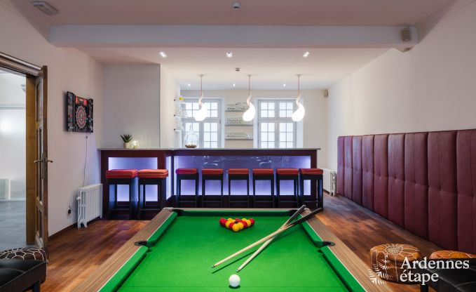 Villa de luxe  Neufchteau pour 20 personnes avec grand espace bien-tre