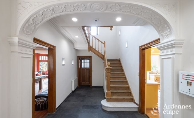 Villa de luxe � Neufch�teau pour 20 personnes avec grand espace bien-�tre