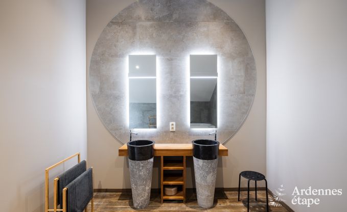 Villa de luxe � Neufch�teau pour 20 personnes avec grand espace bien-�tre