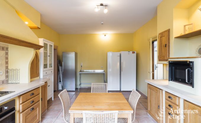 Villa de luxe � Neufch�teau pour 20 personnes avec grand espace bien-�tre