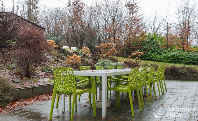 Maison de vacances confortable � Neufch�teau, id�ale pour 15 personnes, avec jacuzzi, sauna et �quipements de jeu