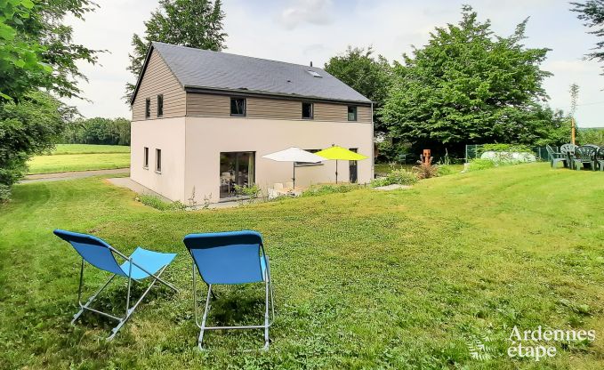 Maison de vacances confortable � Neufch�teau, id�ale pour 15 personnes, avec jacuzzi, sauna et �quipements de jeu