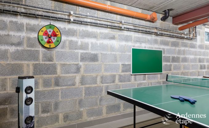 Maison de vacances confortable � Neufch�teau, id�ale pour 15 personnes, avec jacuzzi, sauna et �quipements de jeu