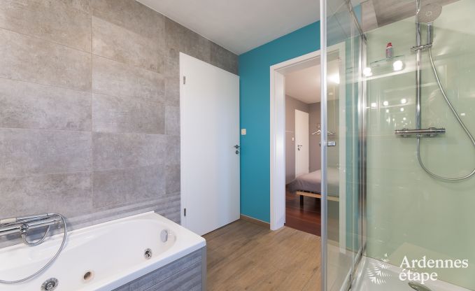 Maison de vacances confortable � Neufch�teau, id�ale pour 15 personnes, avec jacuzzi, sauna et �quipements de jeu