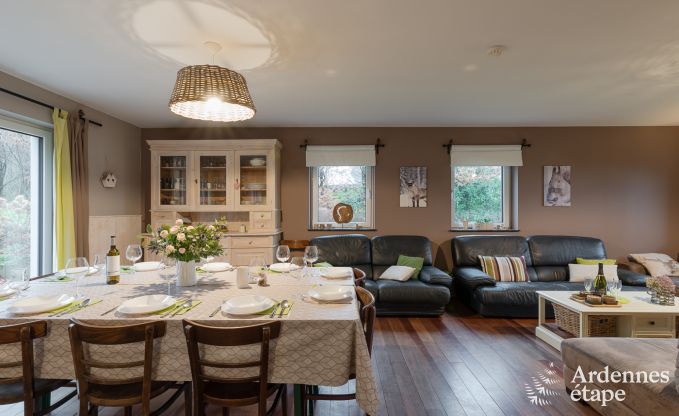 Maison de vacances confortable � Neufch�teau, id�ale pour 15 personnes, avec jacuzzi, sauna et �quipements de jeu