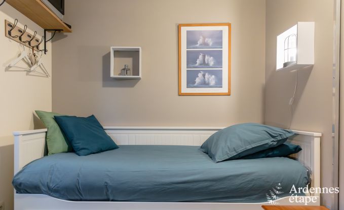 Maison de vacances confortable � Neufch�teau, id�ale pour 15 personnes, avec jacuzzi, sauna et �quipements de jeu