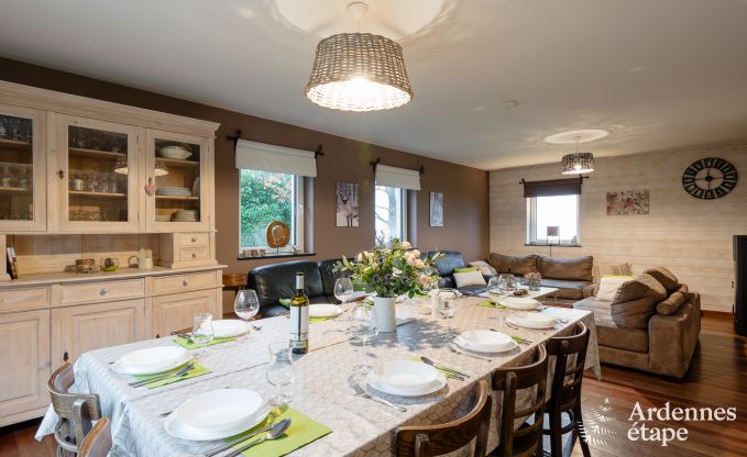 Maison de vacances confortable � Neufch�teau, id�ale pour 15 personnes, avec jacuzzi, sauna et �quipements de jeu