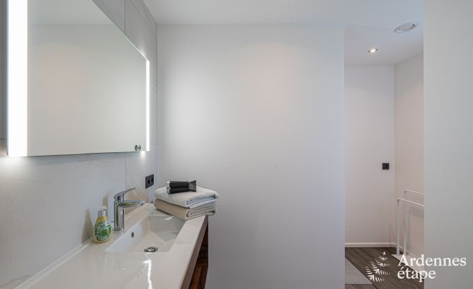 Villa de luxe avec piscine int�rieure � Neufch�teau pour 8 personnes, parfaite pour familles et couples