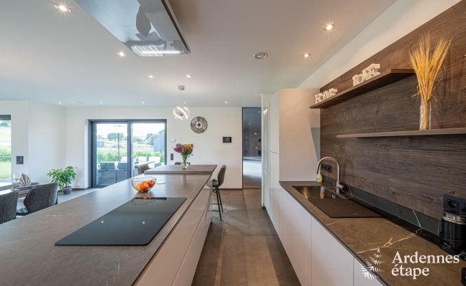 Villa de luxe avec piscine int�rieure � Neufch�teau pour 8 personnes, parfaite pour familles et couples