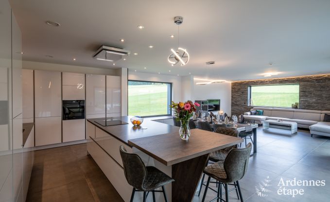 Villa de luxe avec piscine int�rieure � Neufch�teau pour 8 personnes, parfaite pour familles et couples