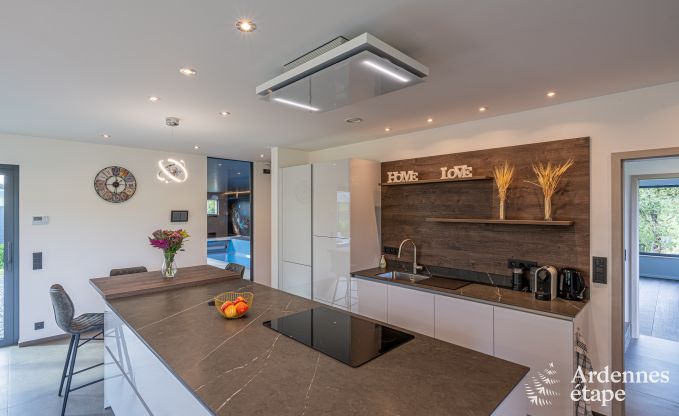 Villa de luxe avec piscine int�rieure � Neufch�teau pour 8 personnes, parfaite pour familles et couples