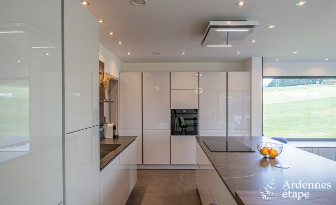 Villa de luxe avec piscine int�rieure � Neufch�teau pour 8 personnes, parfaite pour familles et couples