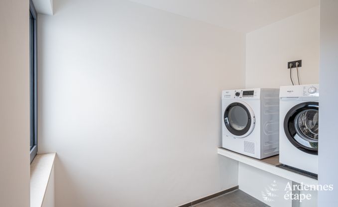 Villa de luxe avec piscine int�rieure � Neufch�teau pour 8 personnes, parfaite pour familles et couples