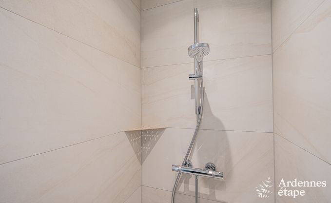 Villa de luxe avec piscine int�rieure � Neufch�teau pour 8 personnes, parfaite pour familles et couples