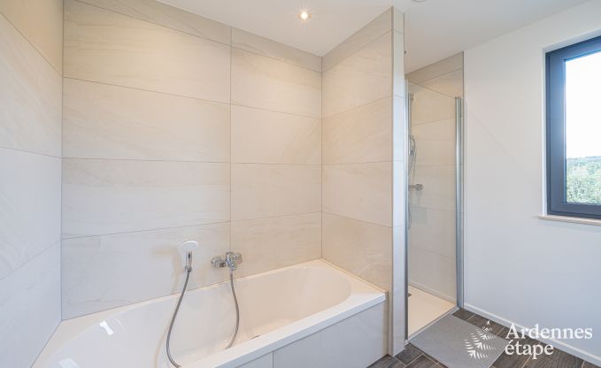 Villa de luxe avec piscine int�rieure � Neufch�teau pour 8 personnes, parfaite pour familles et couples