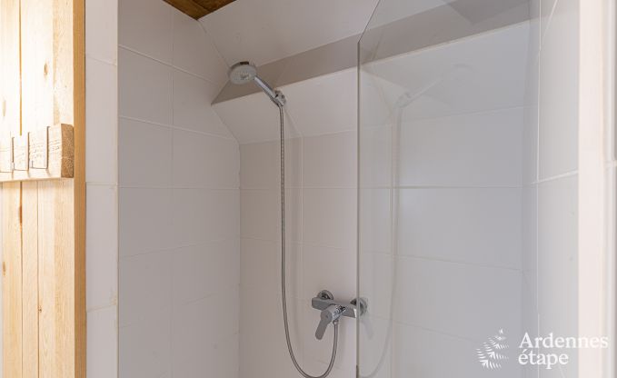 Maison de vacances avec tennis  Onhaye pour 2/3 personnes en Ardenne