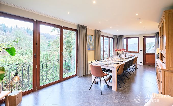 Maison de vacances � Onhaye avec piscine, jacuzzi, sauna et salles de jeux pour 14 personnes pr�s de Dinant