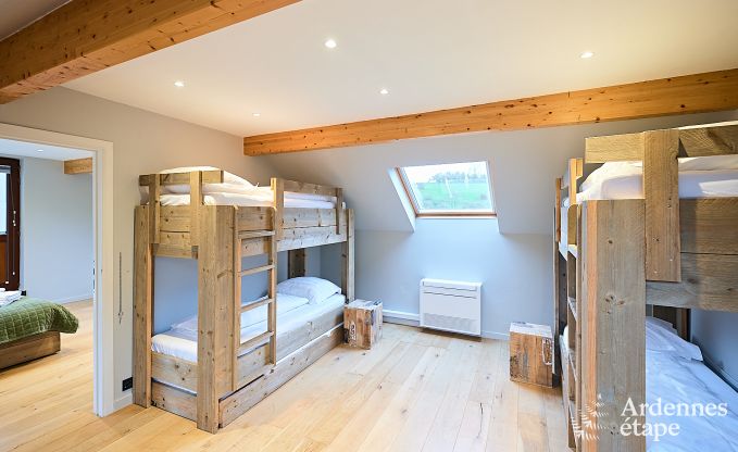 Maison de vacances � Onhaye avec piscine, jacuzzi, sauna et salles de jeux pour 14 personnes pr�s de Dinant