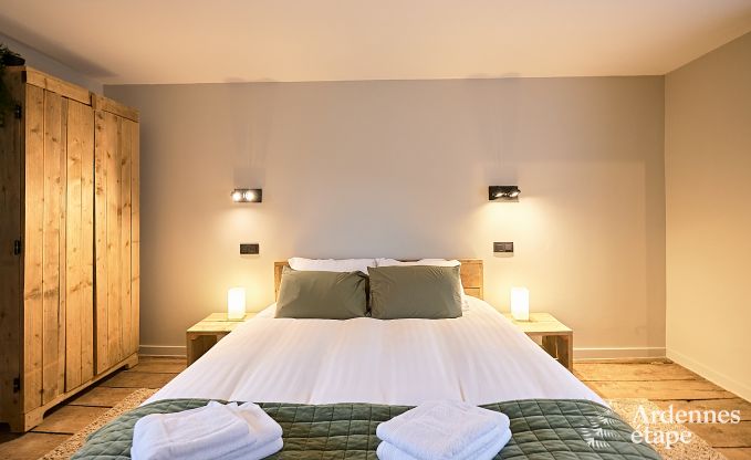 Maison de vacances � Onhaye avec piscine, jacuzzi, sauna et salles de jeux pour 14 personnes pr�s de Dinant