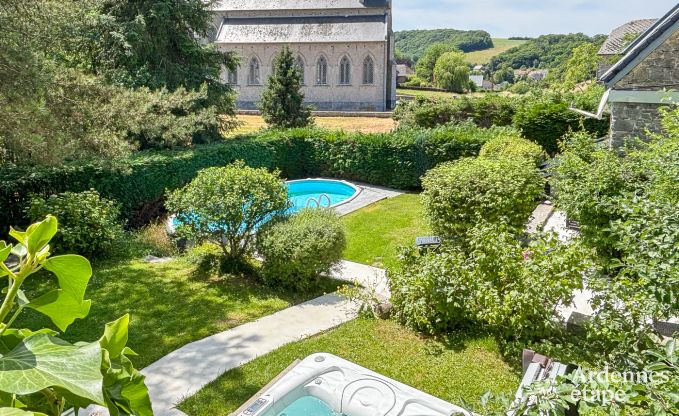 Maison de vacances � Onhaye avec piscine, jacuzzi, sauna et salles de jeux pour 14 personnes pr�s de Dinant