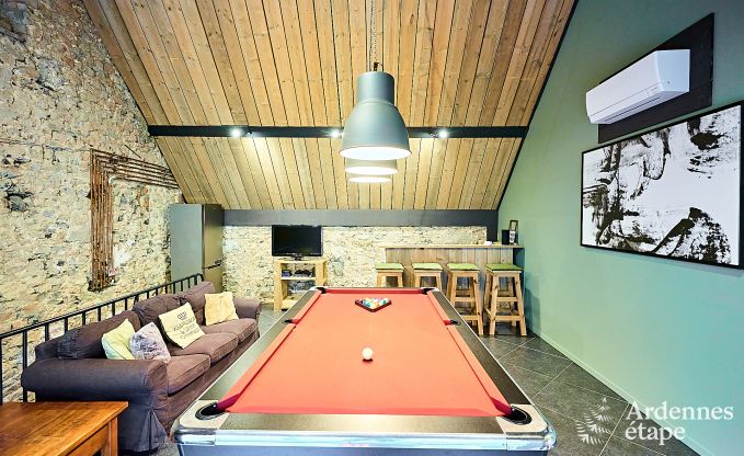 Maison de vacances � Onhaye avec piscine, jacuzzi, sauna et salles de jeux pour 14 personnes pr�s de Dinant