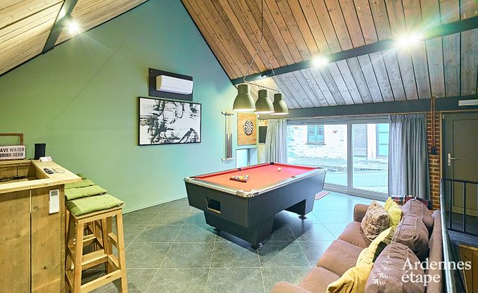 Maison de vacances � Onhaye avec piscine, jacuzzi, sauna et salles de jeux pour 14 personnes pr�s de Dinant