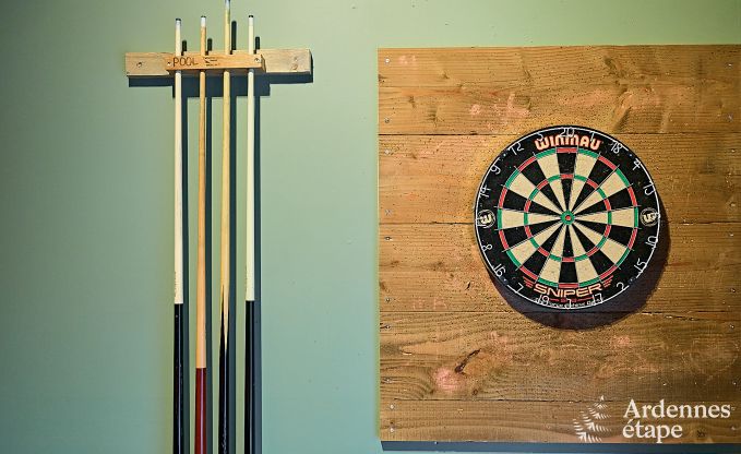 Maison de vacances � Onhaye avec piscine, jacuzzi, sauna et salles de jeux pour 14 personnes pr�s de Dinant