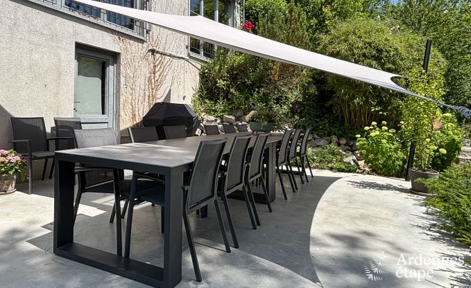 Maison de vacances � Onhaye avec piscine, jacuzzi, sauna et salles de jeux pour 14 personnes pr�s de Dinant