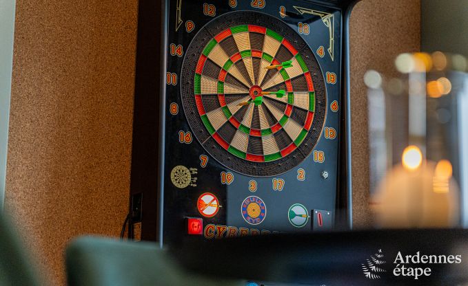 Chteau de luxe pour 30 personnes  Ouffet avec 14 chambres, 12 salles de bains, piscine intrieure, sauna et jardin priv