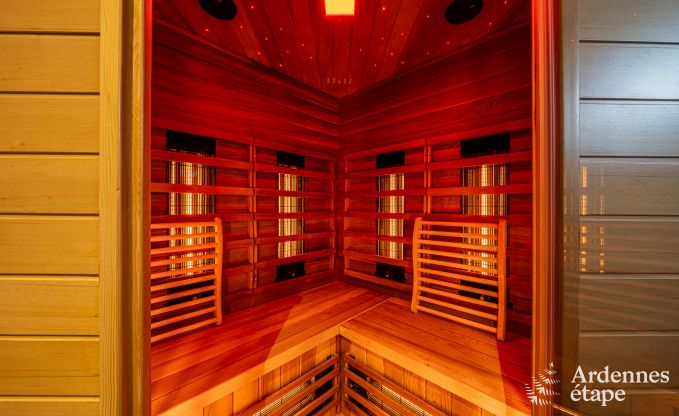 Chteau de luxe pour 30 personnes  Ouffet avec 14 chambres, 12 salles de bains, piscine intrieure, sauna et jardin priv