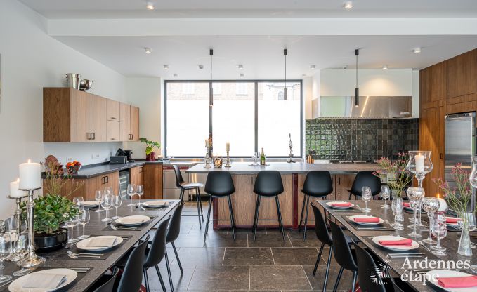 Chteau de luxe pour 30 personnes  Ouffet avec 14 chambres, 12 salles de bains, piscine intrieure, sauna et jardin priv