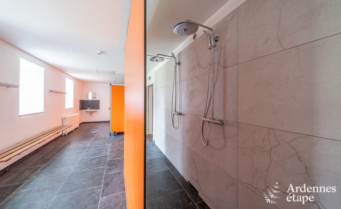 Chteau de luxe pour 30 personnes  Ouffet avec 14 chambres, 12 salles de bains, piscine intrieure, sauna et jardin priv