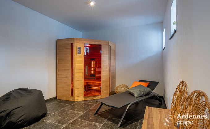 Chteau de luxe pour 30 personnes  Ouffet avec 14 chambres, 12 salles de bains, piscine intrieure, sauna et jardin priv