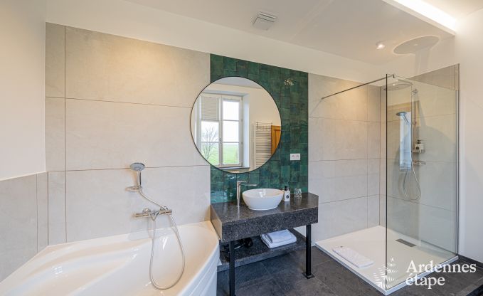 Chteau de luxe pour 30 personnes  Ouffet avec 14 chambres, 12 salles de bains, piscine intrieure, sauna et jardin priv