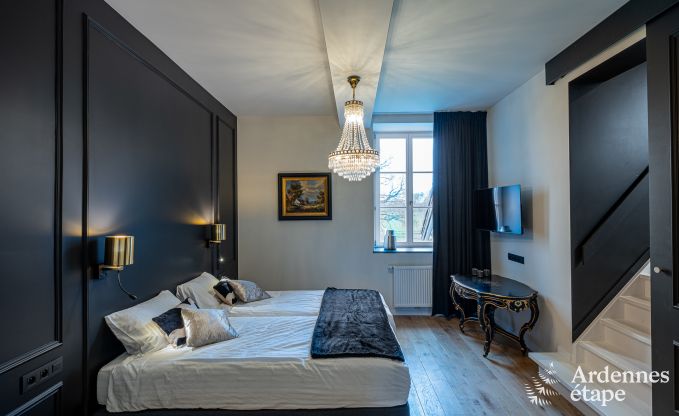 Chteau de luxe pour 30 personnes  Ouffet avec 14 chambres, 12 salles de bains, piscine intrieure, sauna et jardin priv