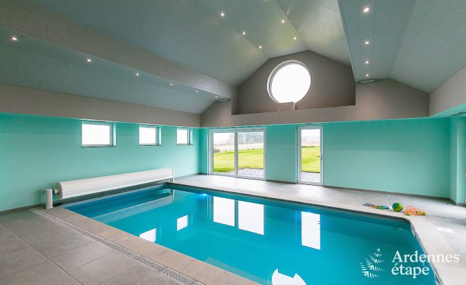 Maison de vacances avec piscine, wellness et de nombreux jeux, � Paliseul pour 28 personnes en Ardenne