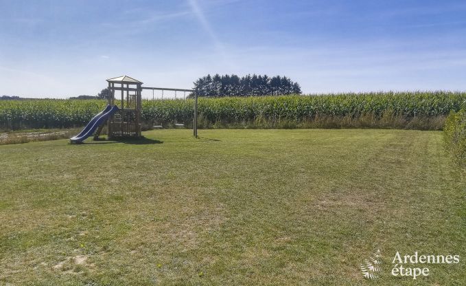 Maison de vacances avec piscine, wellness et de nombreux jeux, � Paliseul pour 28 personnes en Ardenne