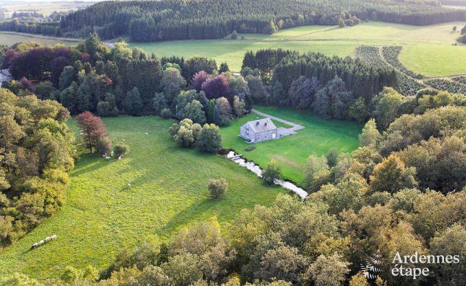 Maison de vacances � Paliseul pour 22 personnes en Ardenne