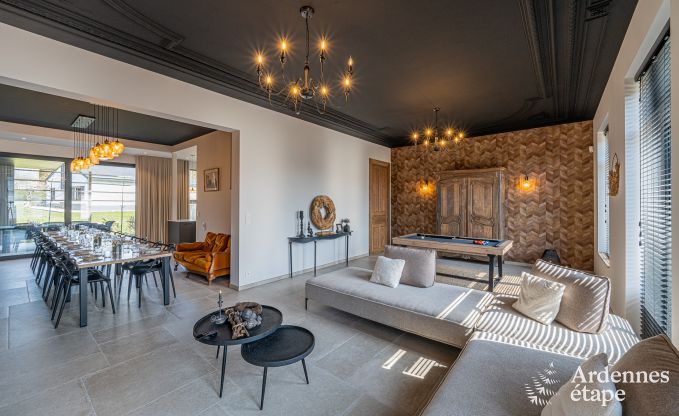 Maison de vacances moderne � Paliseul pour 14 personnes avec piscine et salle de jeux � Redu en Ardenne